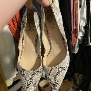 VINCE CAMUTO SNAKE PRINT HEELS